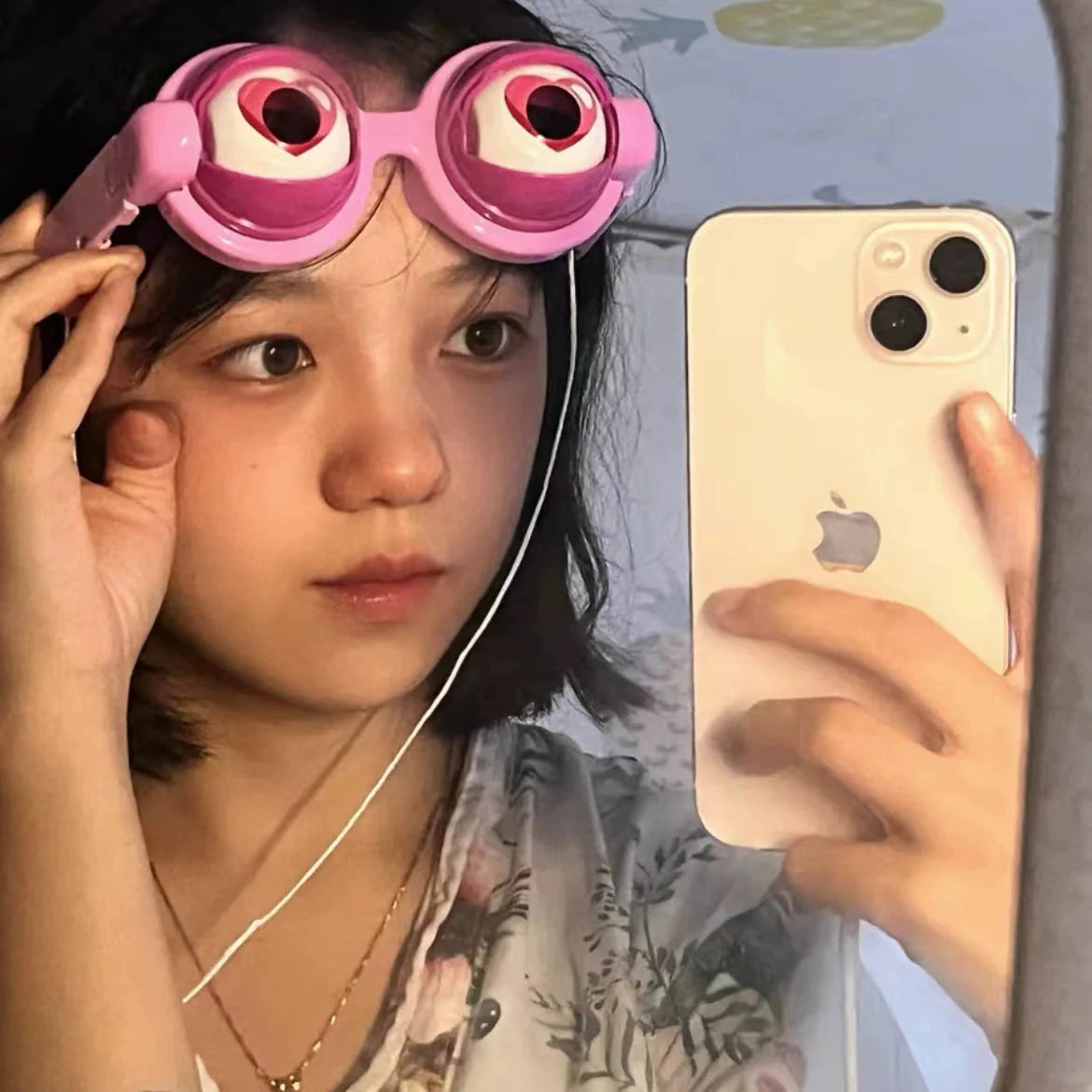 Eye-Shaped Funny Glasses Prank Toy Set